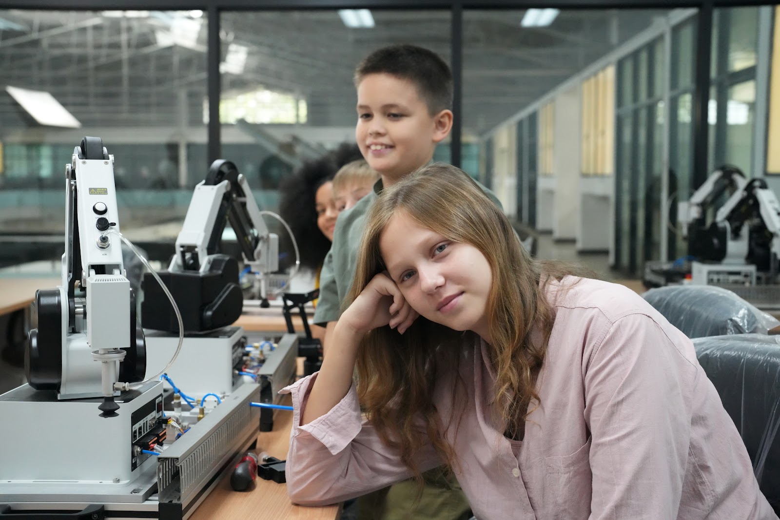 DESTAQUE 2 Dos computadores antigos à inteligência artificial ICMC convida comunidade para mostra de projetos