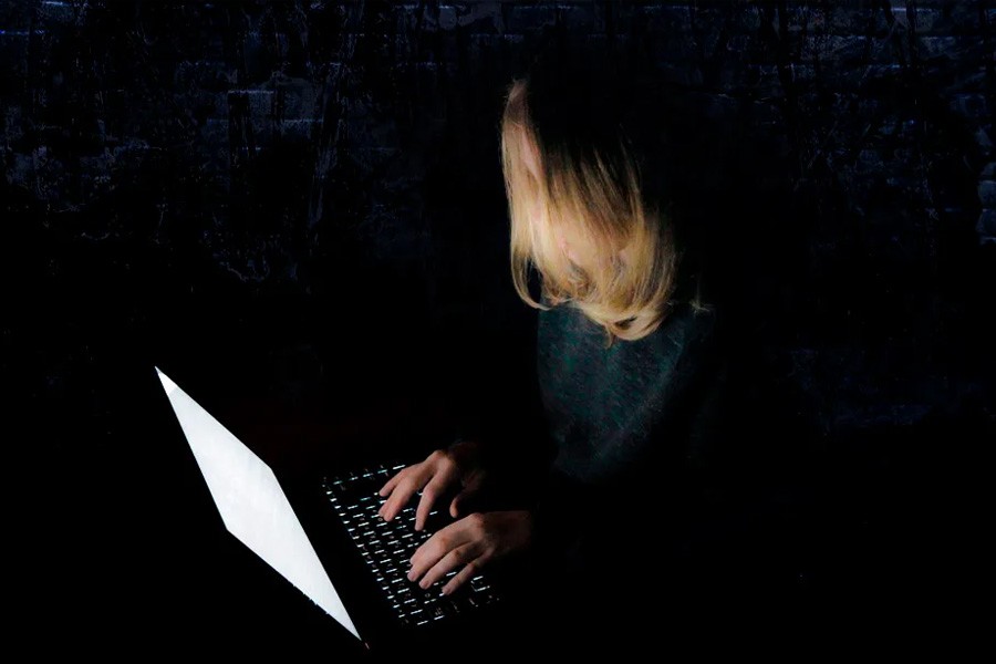Algoritmo monitora conversas on-line de crianças e adolescentes e detecta assédio sexual