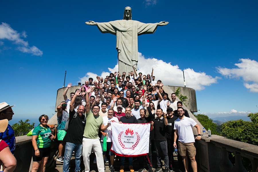 destaque-estudantes-da-usp-sao-carlos-estreiam-com-destaque-em-competicao-de-empresa-chinesa